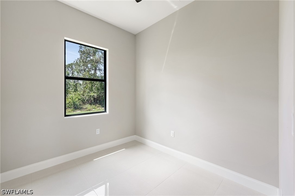 2903 37th Street W - Photo 12