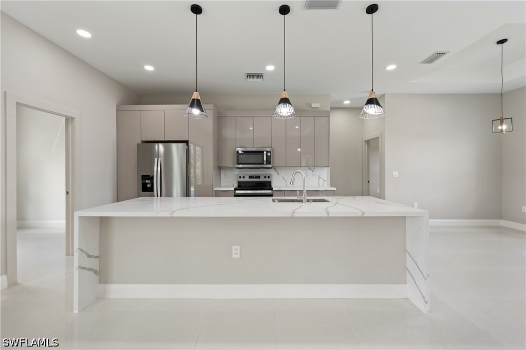 2903 37th Street W - Photo 5