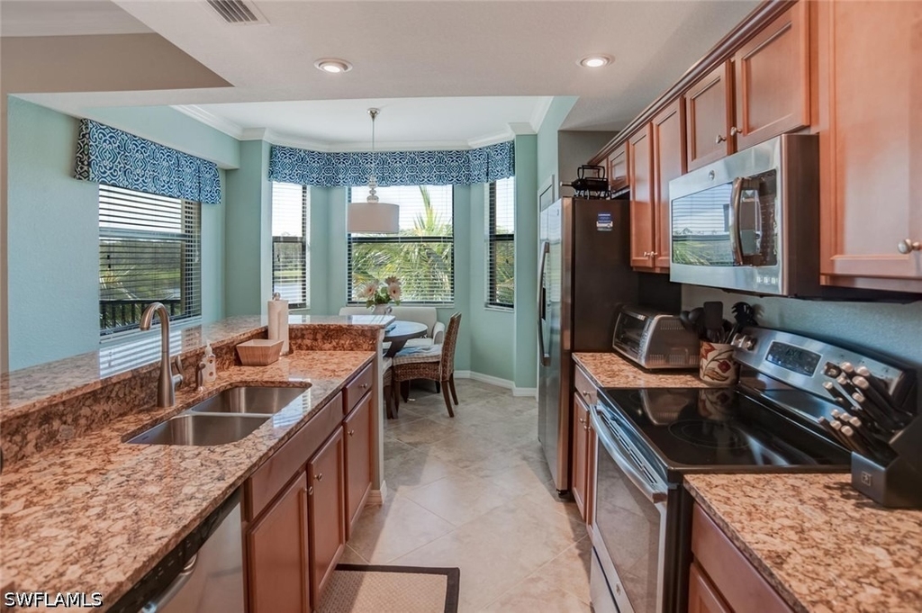 9731 Acqua Court - Photo 5