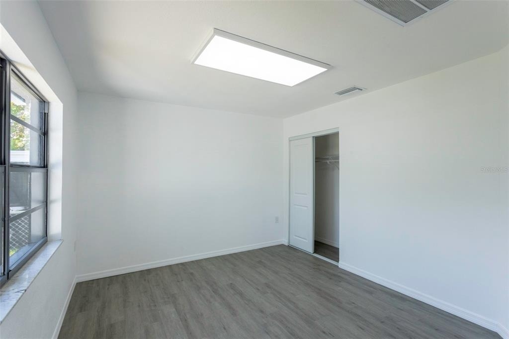 14820 Atlantic Avenue - Photo 12