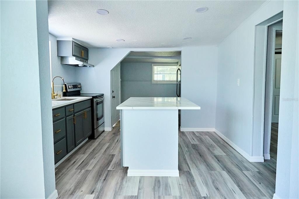 3917 E Hanna Avenue - Photo 1