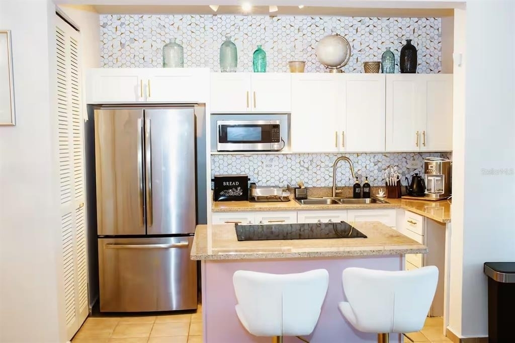 180 Palmas Drive - Photo 2