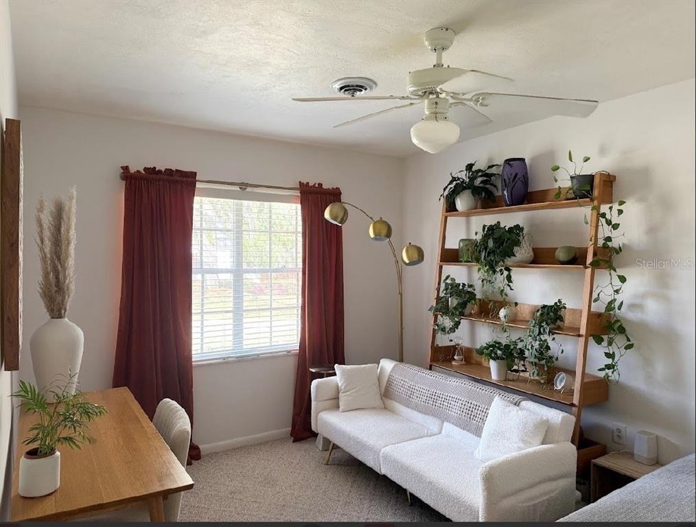 305 Se 10th Avenue - Photo 3