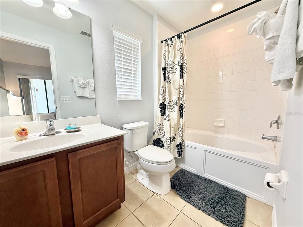 2136 Victoria Drive - Photo 16