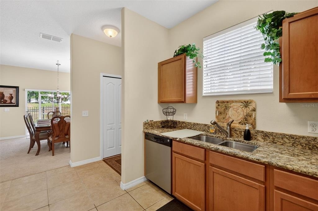 1323 Priory Circle - Photo 19
