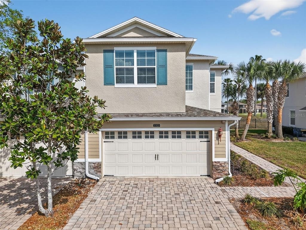 1323 Priory Circle - Photo 1