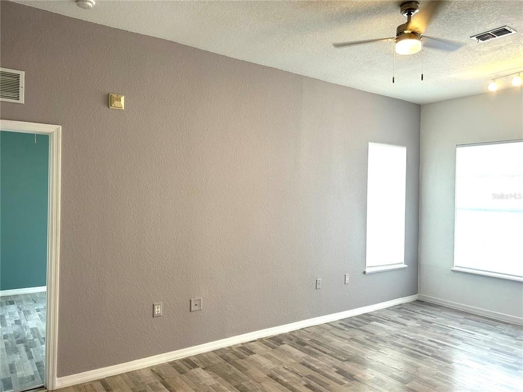 6137 Metrowest Boulevard - Photo 10