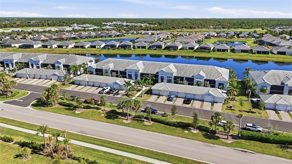 14204 Heritage Landing Boulevard - Photo 1