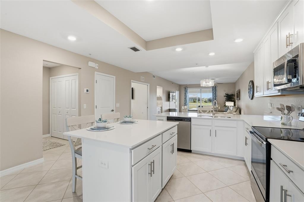 14204 Heritage Landing Boulevard - Photo 15