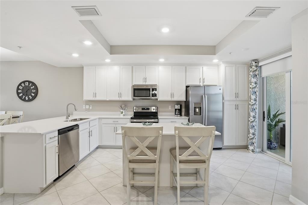 14204 Heritage Landing Boulevard - Photo 16