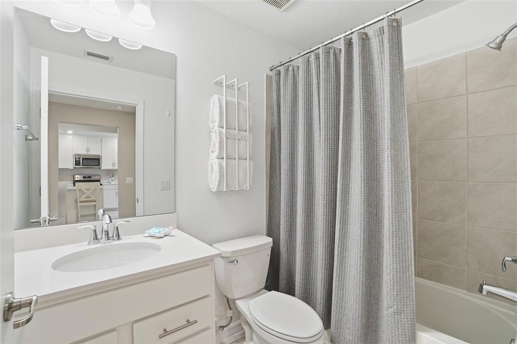 14204 Heritage Landing Boulevard - Photo 27