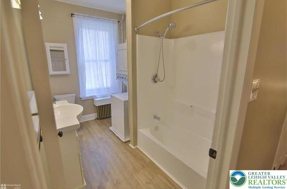 325 N 8th Street - Photo 8