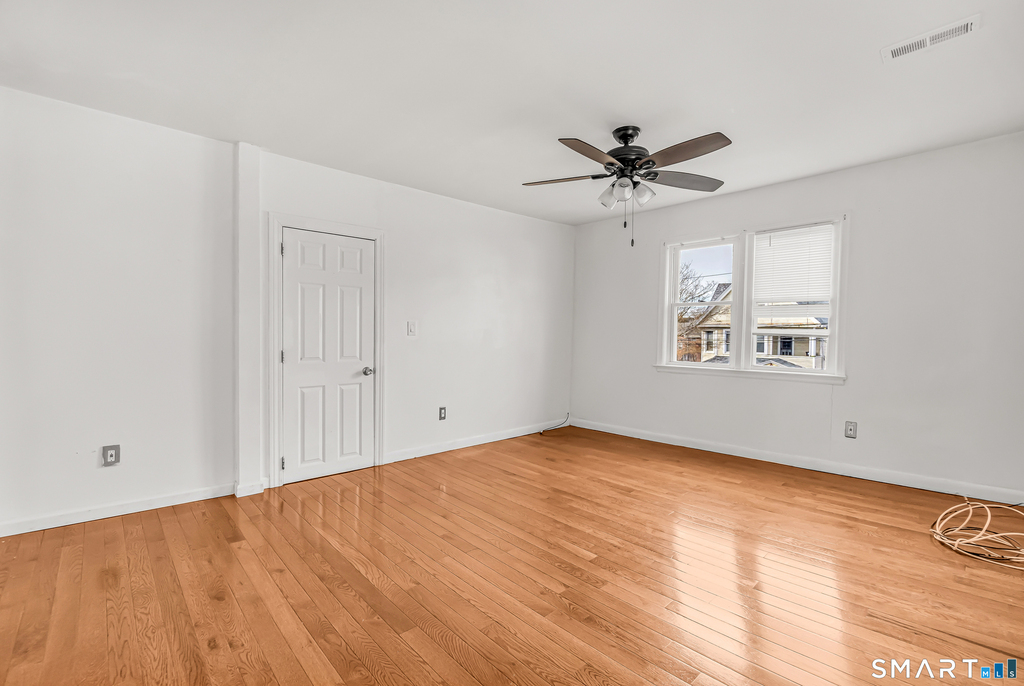 1504 Iranistan Avenue - Photo 2