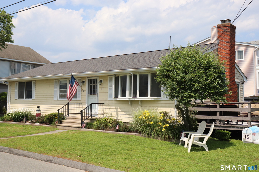 14 Leeway Drive - Photo 2