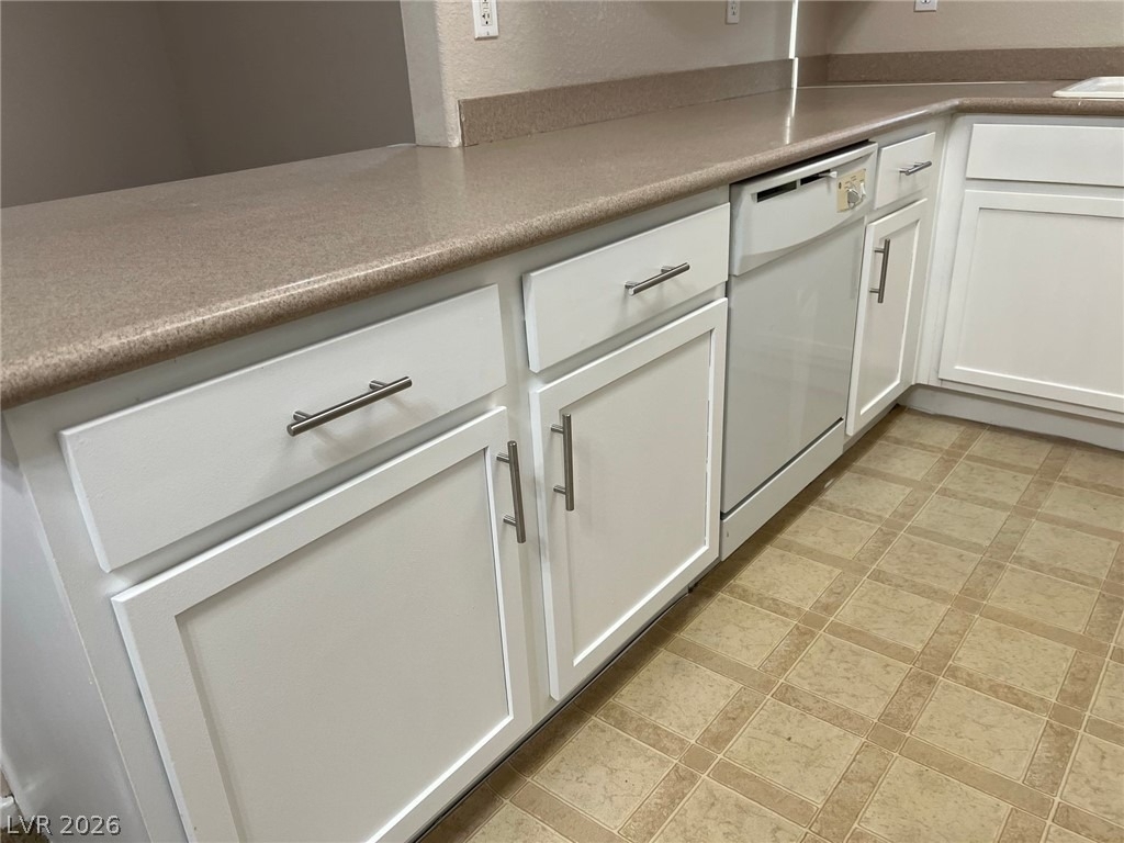 2291 W Horizon Ridge Parkway - Photo 8