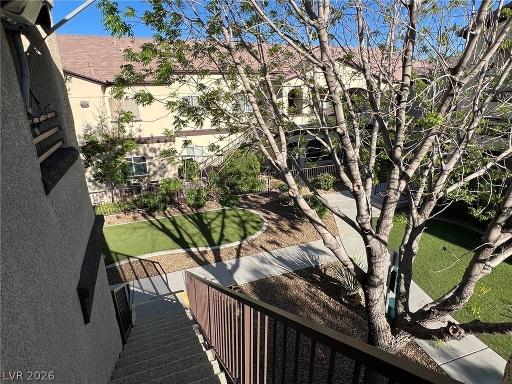 2291 W Horizon Ridge Parkway - Photo 3