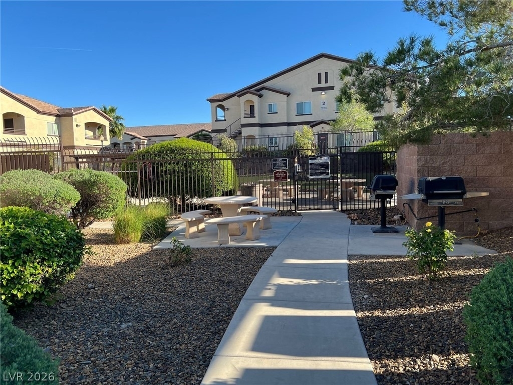 2291 W Horizon Ridge Parkway - Photo 30