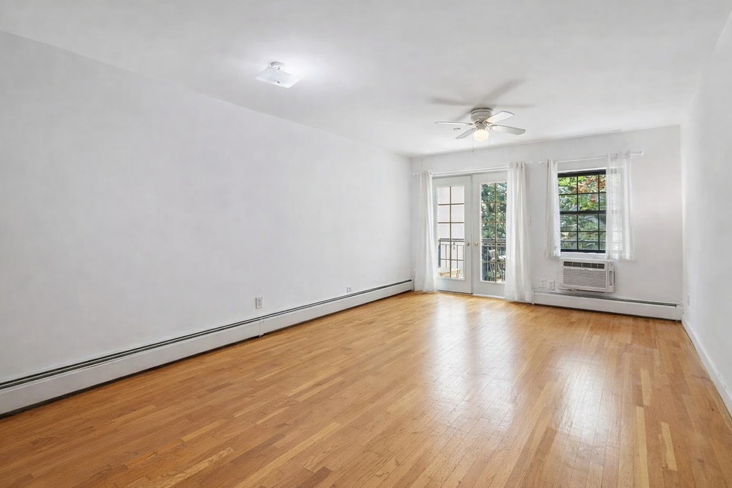 346 22nd Street - Photo 1