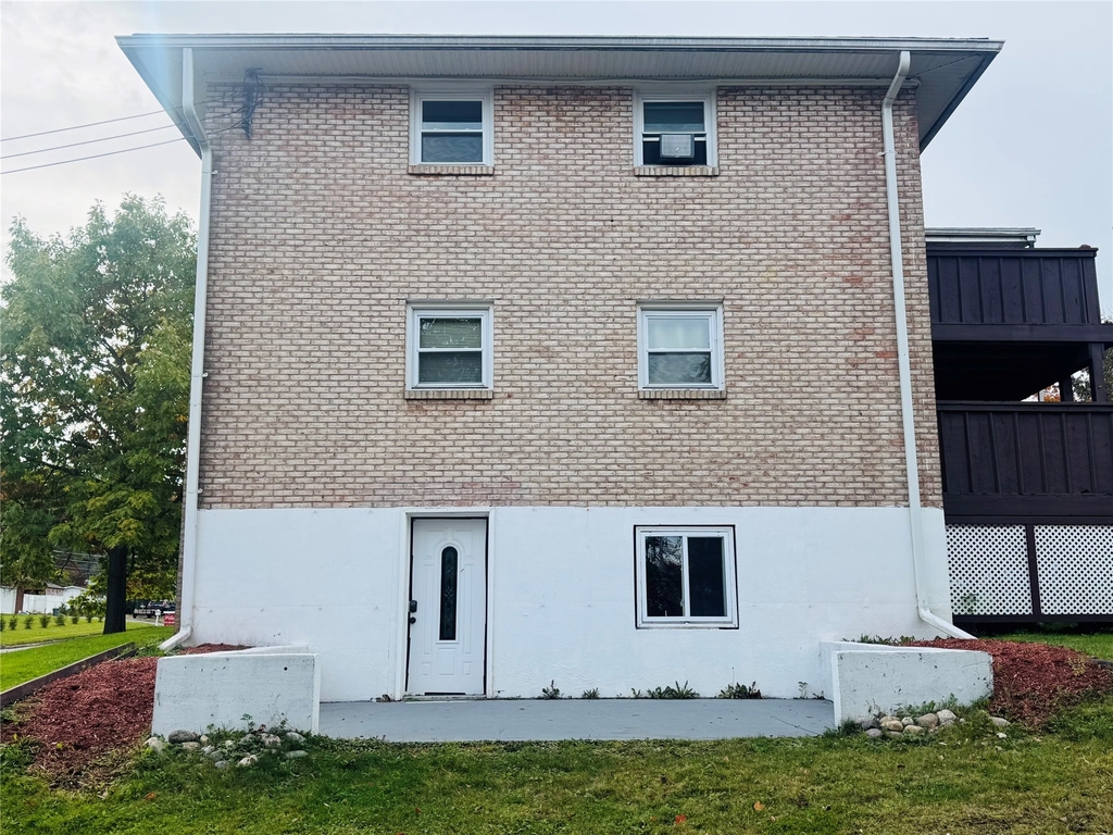 212 Rano Boulevard - Photo 1