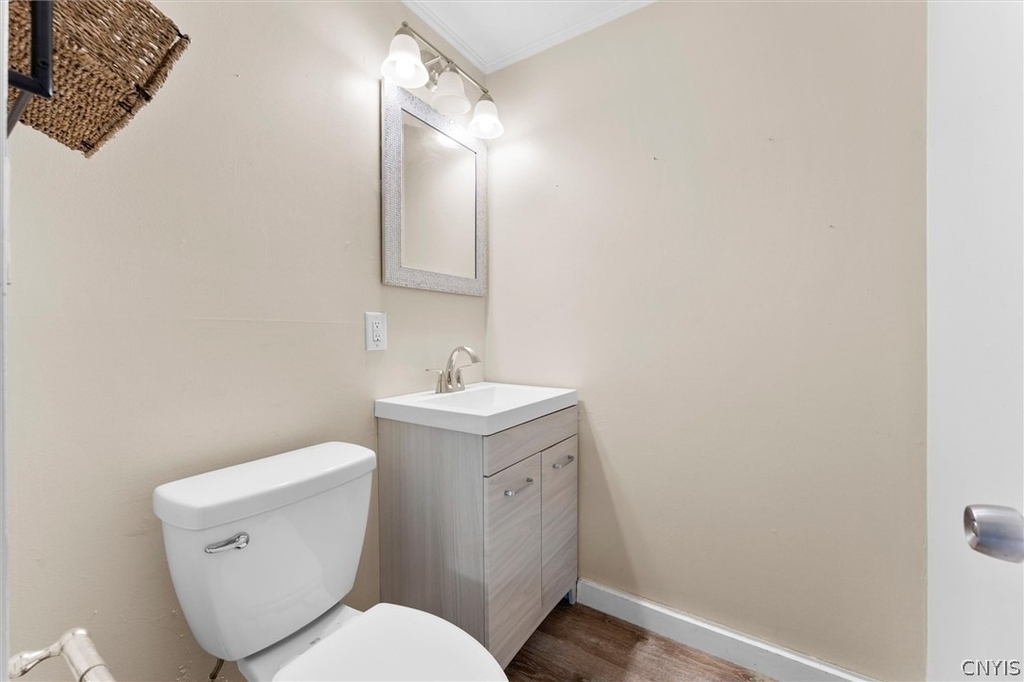 555 Village Boulevard N - Photo 9