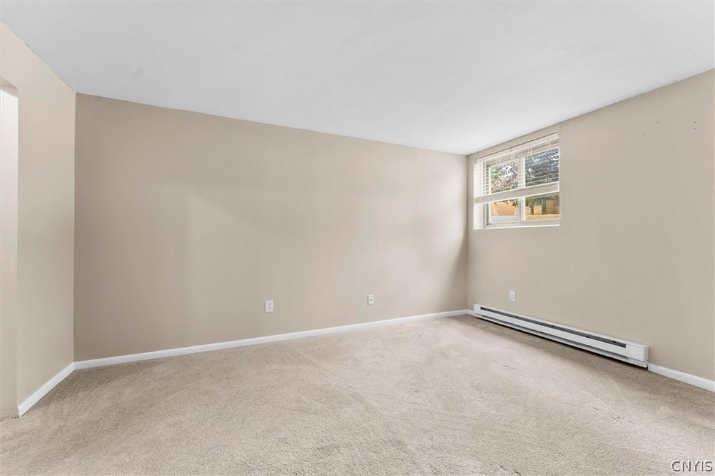 555 Village Boulevard N - Photo 8