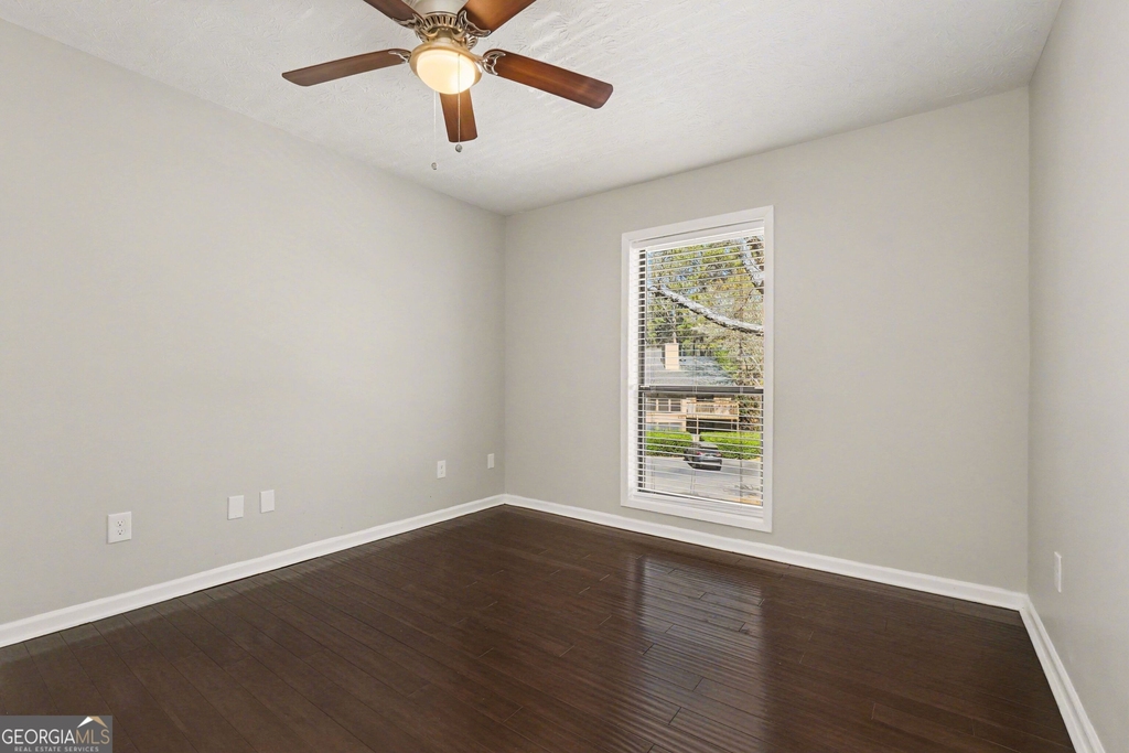 918 Dunbar Drive - Photo 8