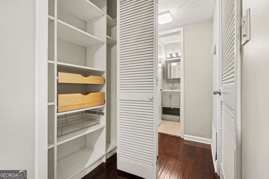 918 Dunbar Drive - Photo 11
