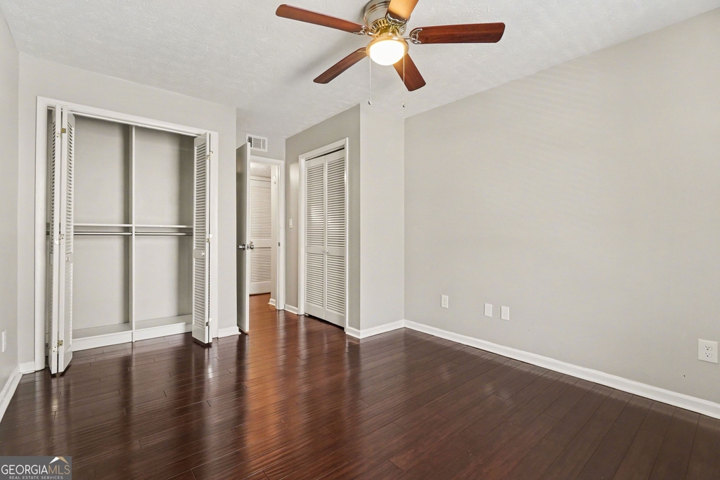 918 Dunbar Drive - Photo 9