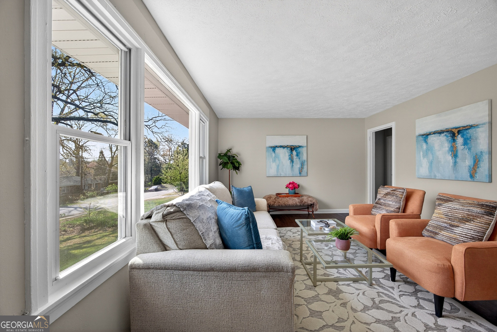2064 Gober Avenue Se - Photo 3