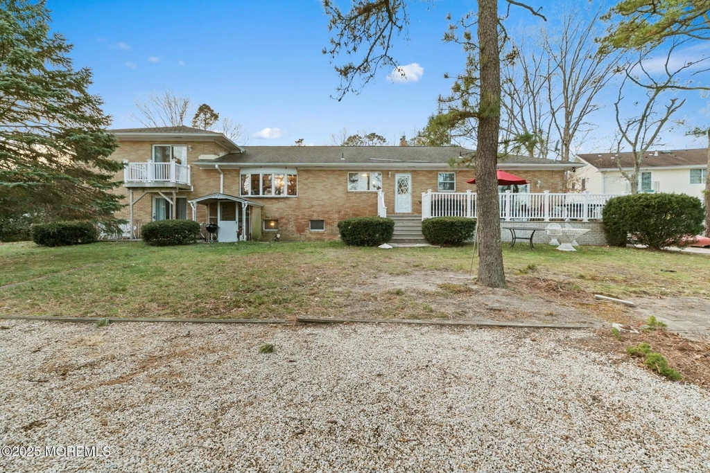 399 Golfview Drive - Photo 8