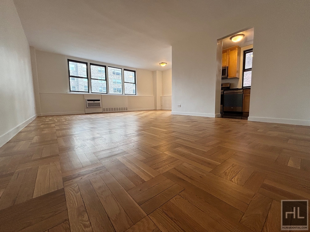 East 79th Street - Photo 1