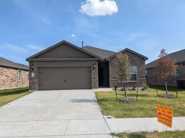 629 Harbor Oaks Drive - Photo 0