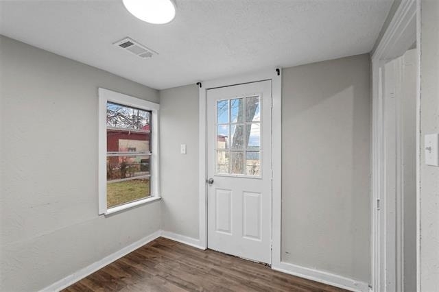 908 E Houston Street - Photo 6