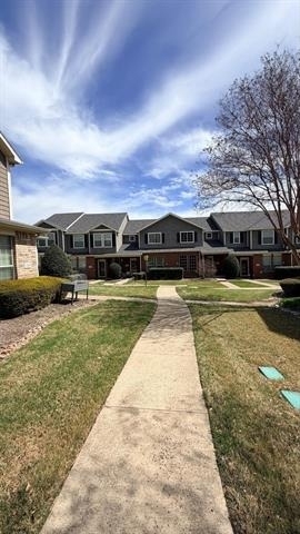 2205 Stoneleigh Place - Photo 3