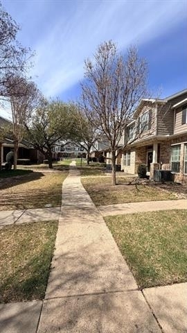 2205 Stoneleigh Place - Photo 2