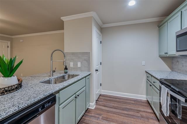 2208 N Hickory Street - Photo 5