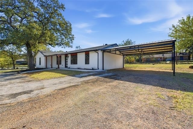 205 Lacewell Street - Photo 1
