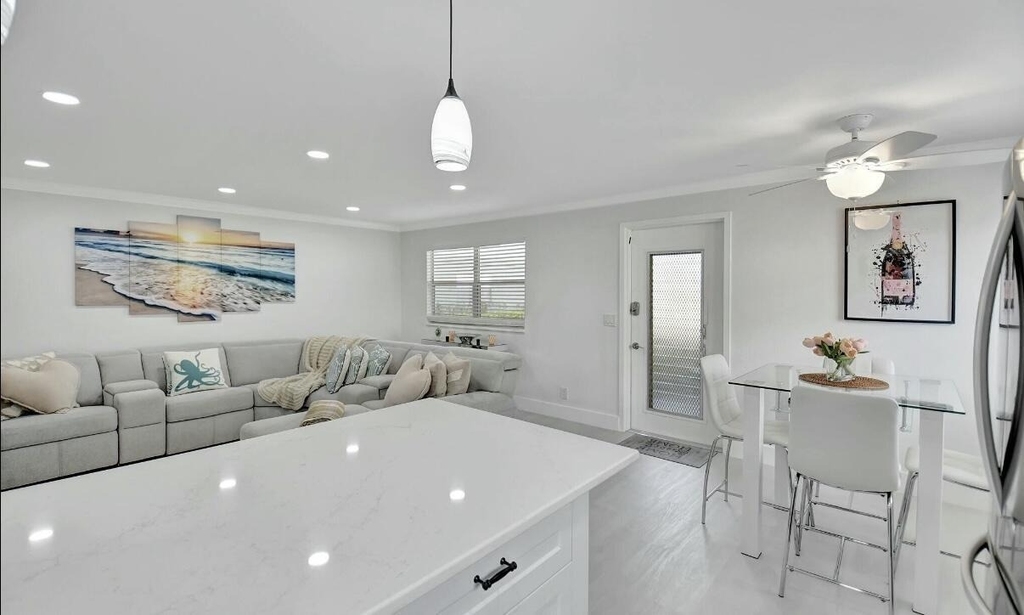 581 Monaco Boulevard - Photo 11