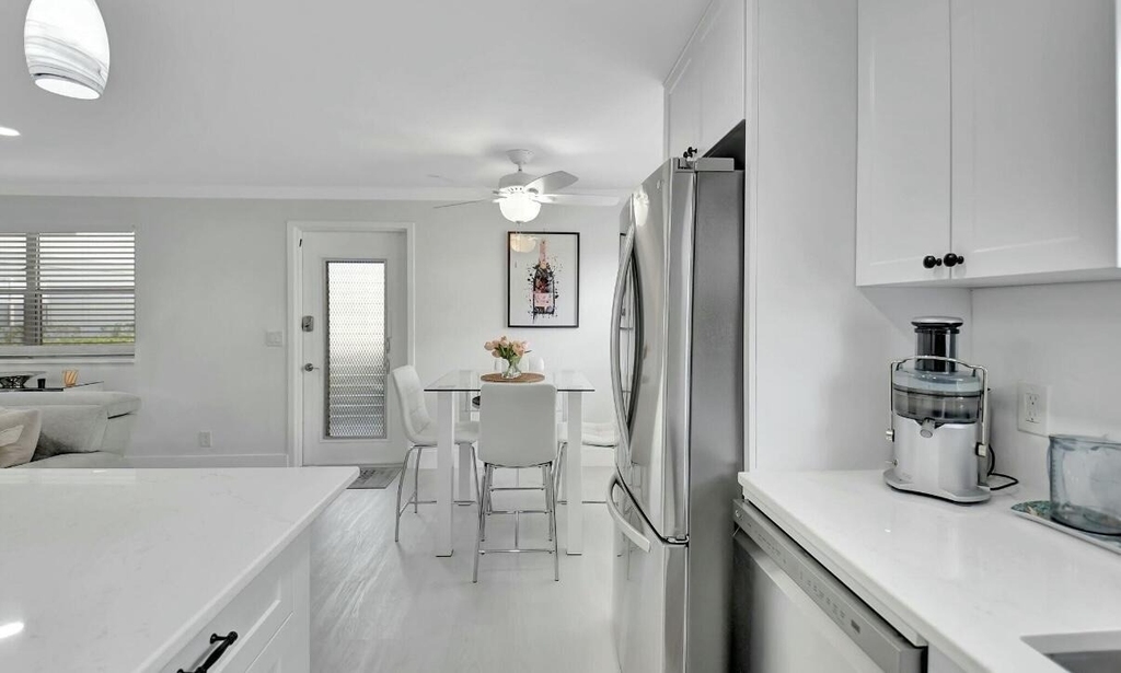 581 Monaco Boulevard - Photo 12