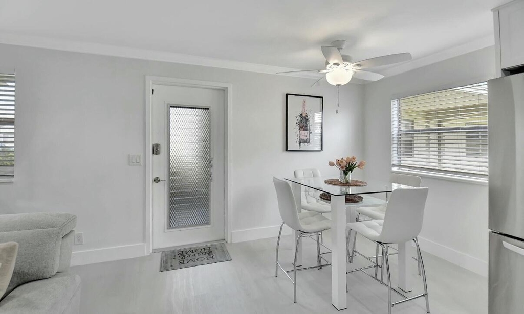 581 Monaco Boulevard - Photo 4