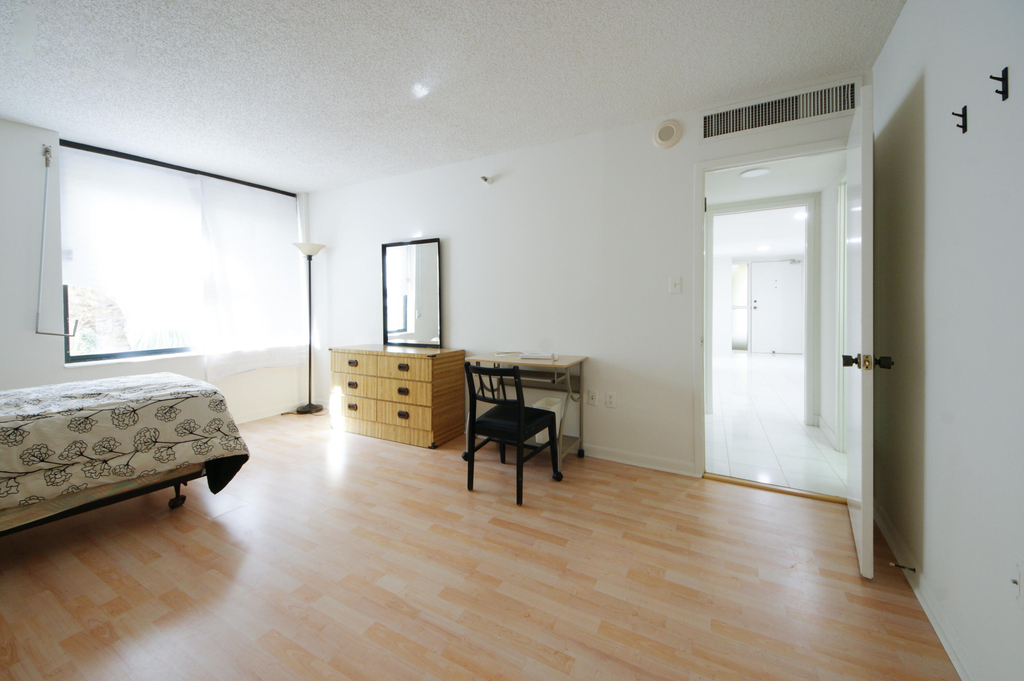 2450 Presidential Way - Photo 33
