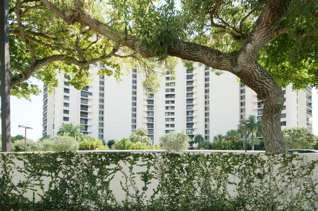 2450 Presidential Way - Photo 48