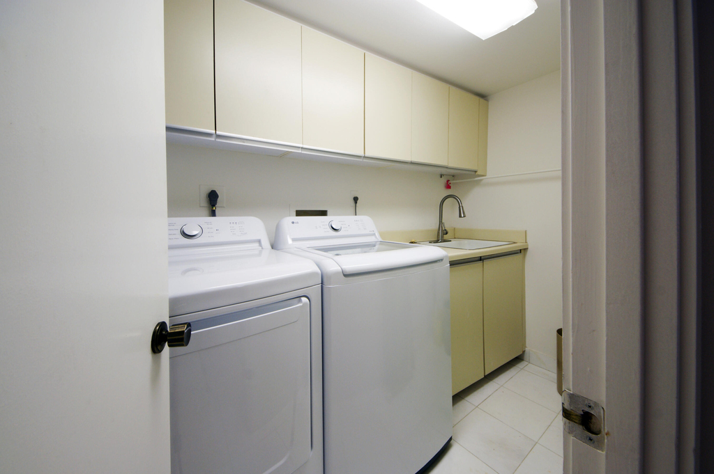 2450 Presidential Way - Photo 36