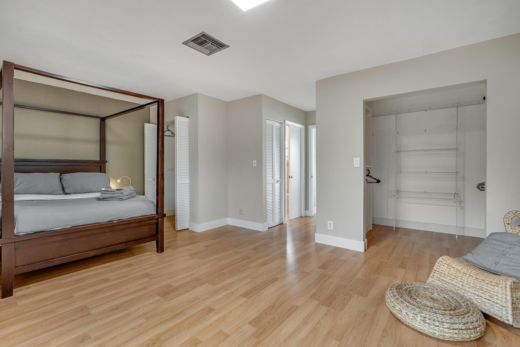 2530 Ne 9th Street - Photo 20