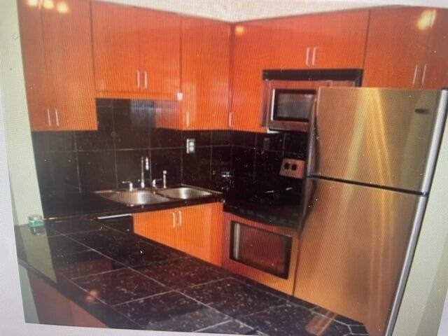 4051 Ne 13th Avenue - Photo 4