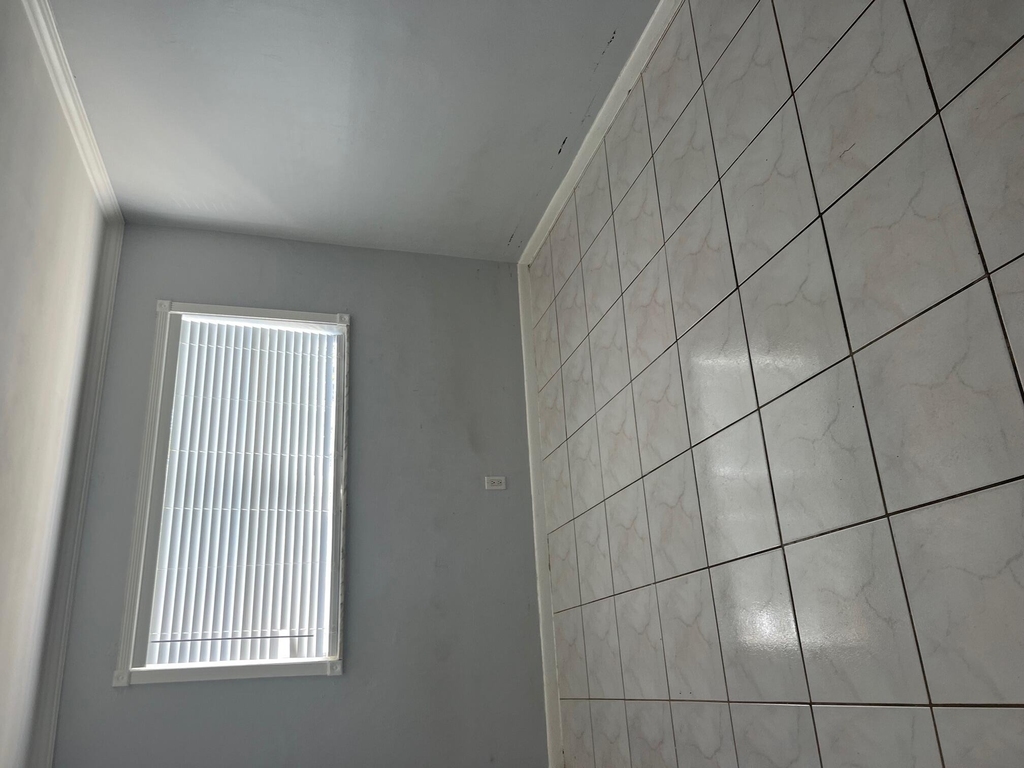 4051 Ne 13th Avenue - Photo 6