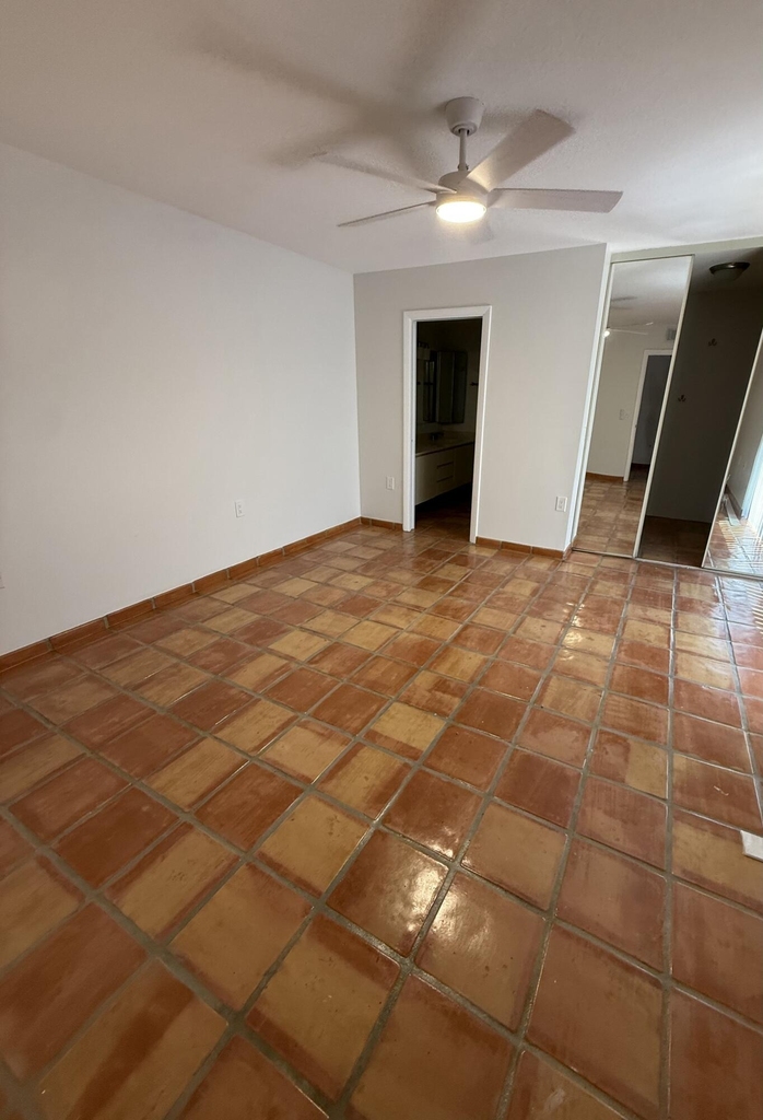 2431 24th Court - Photo 6