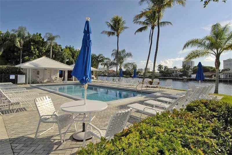 6521 Bay Club Drive - Photo 4