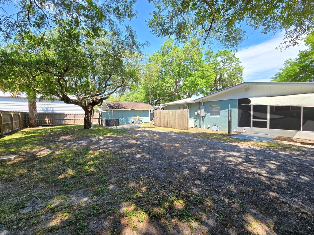 330 Barraclough Street - Photo 20