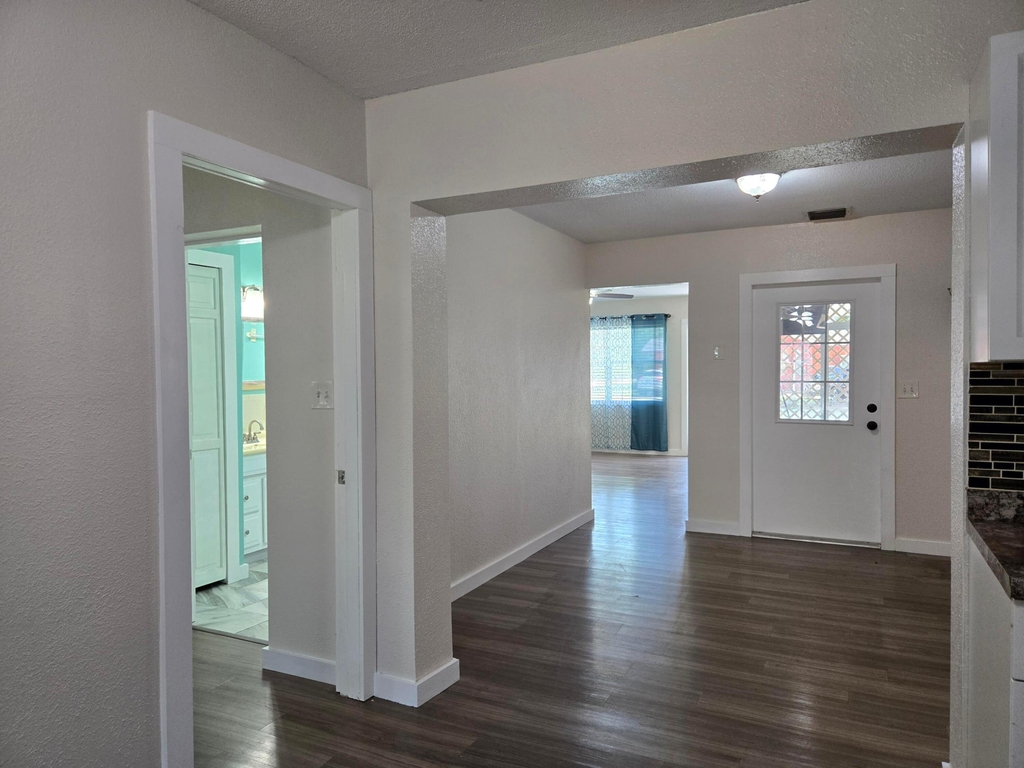 330 Barraclough Street - Photo 7
